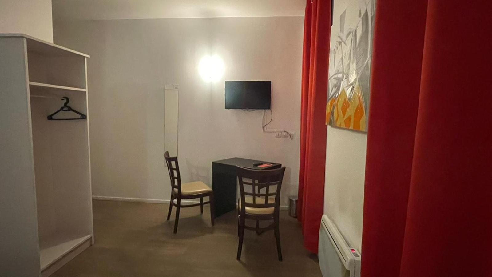 Hotel- Restaurant Le Saint Quentin Eksteriør bilde