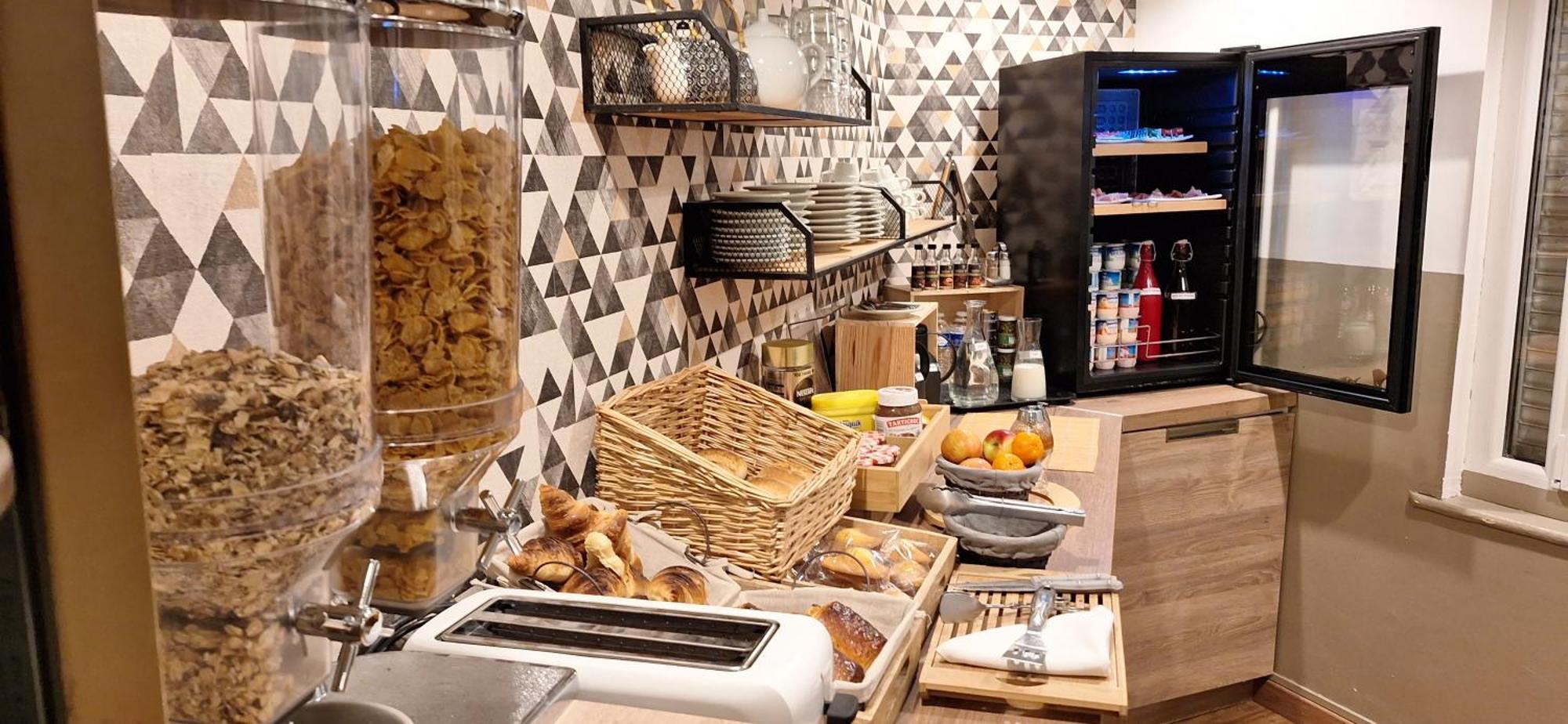 Hotel- Restaurant Le Saint Quentin Eksteriør bilde