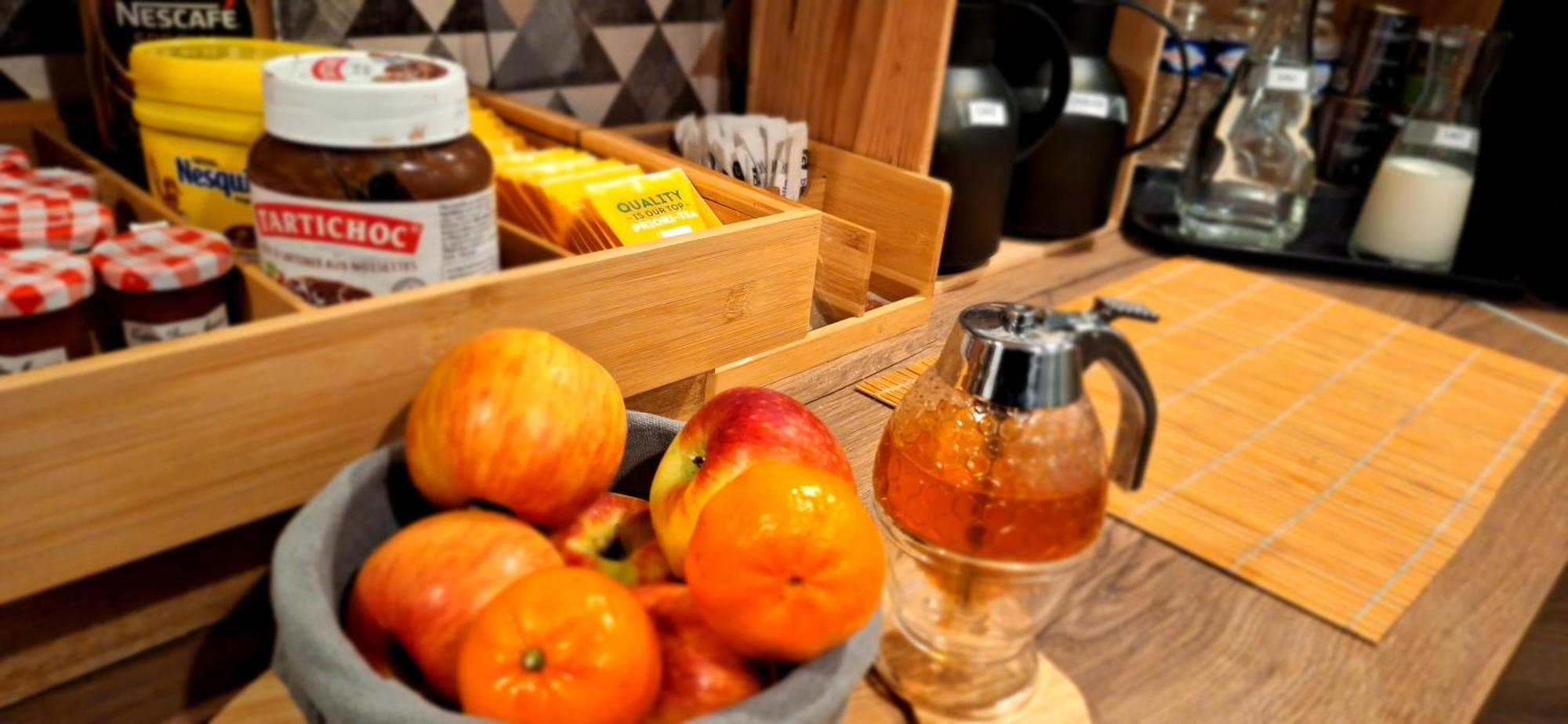 Hotel- Restaurant Le Saint Quentin Eksteriør bilde